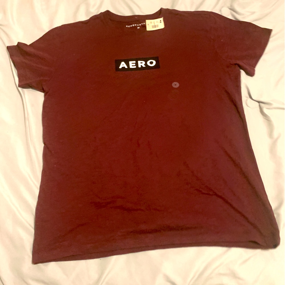 Aero Men’s Established Red Box Logo Tee Size: Medium
